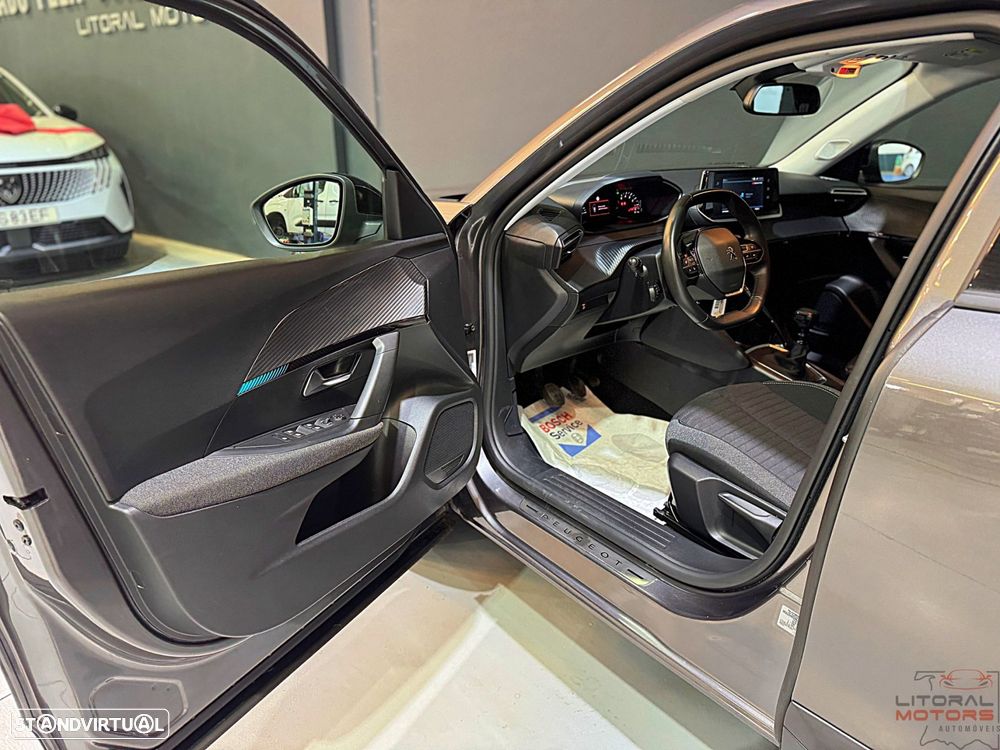 Peugeot 2008 1.2 PureTech Allure - 14