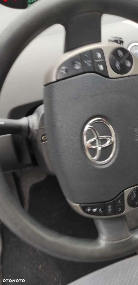 Toyota Prius - 14