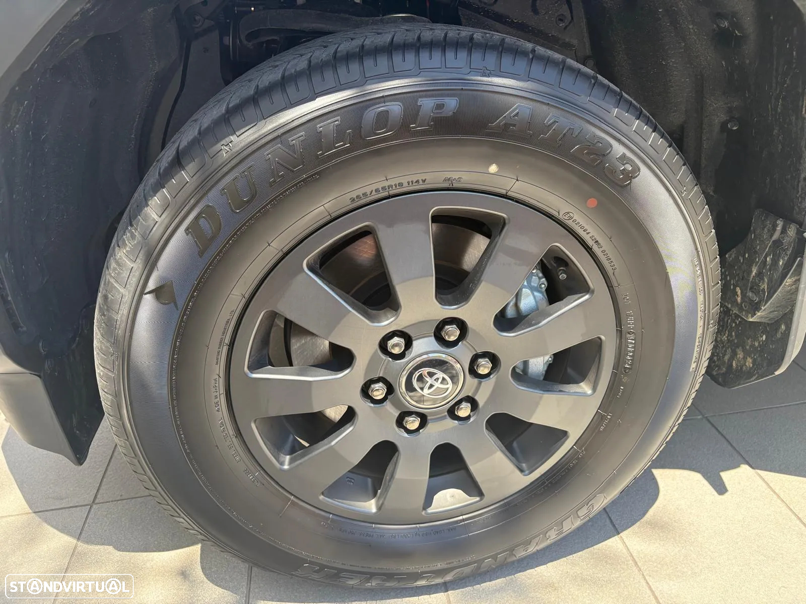 Toyota Land Cruiser 2.8 D-4D Auto First Edition - 17