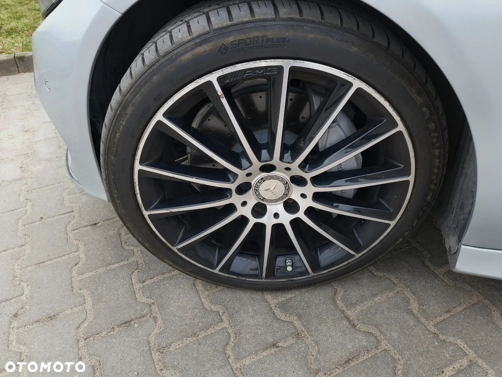 Mercedes-Benz Klasa C 300 7G-TRONIC AMG Line - 35