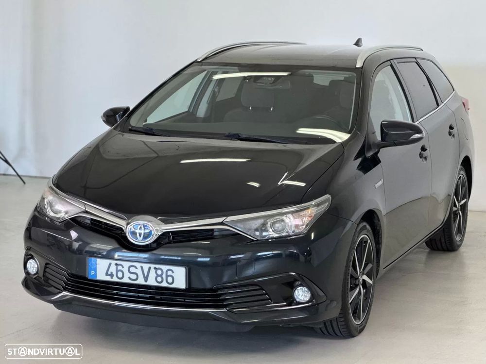 Toyota Auris Touring Sports 1.8 HSD Comfort +P.Techno+P.Sport - 3