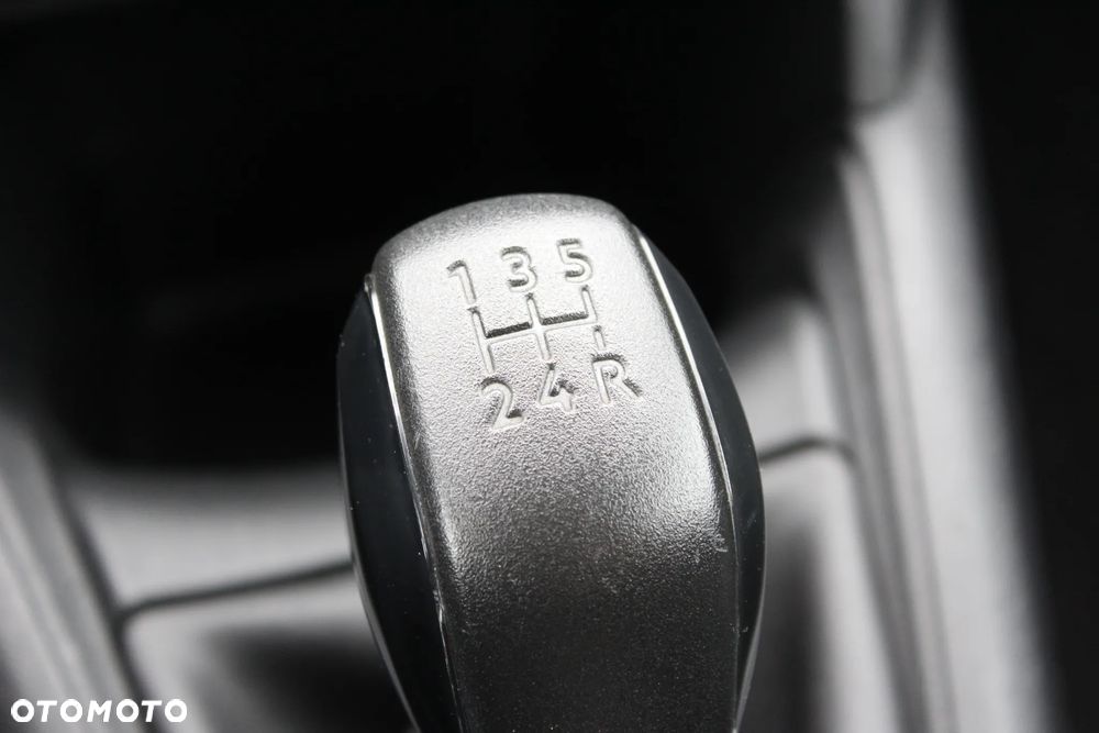 Peugeot 208 PureTech 82 Active - 32