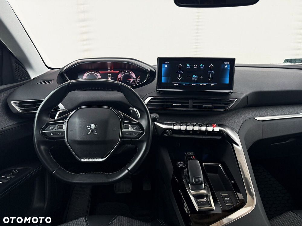 Peugeot 5008 1.2 PureTech Allure S&S EAT8 - 21