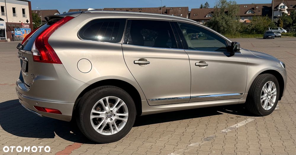 Volvo XC 60 D5 AWD Summum - 5
