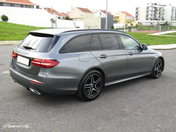 Mercedes-Benz E 300 de AMG Line - 4