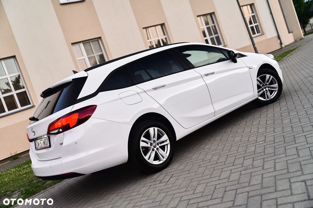 Opel Astra 1.6 CDTI Enjoy - 2