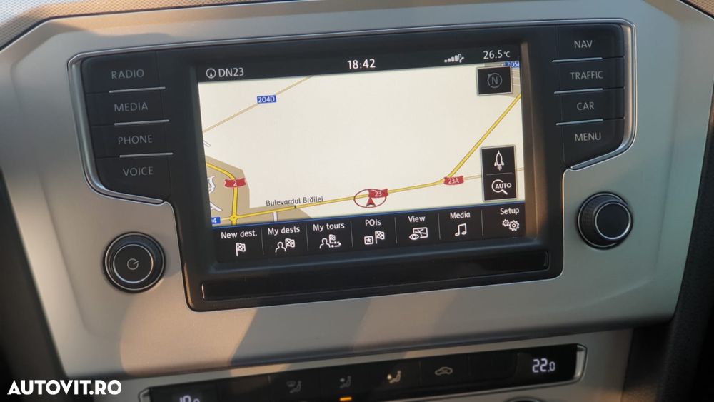 Volkswagen Passat 1.6 TDI (BlueMotion Technology) Comfortline - 11