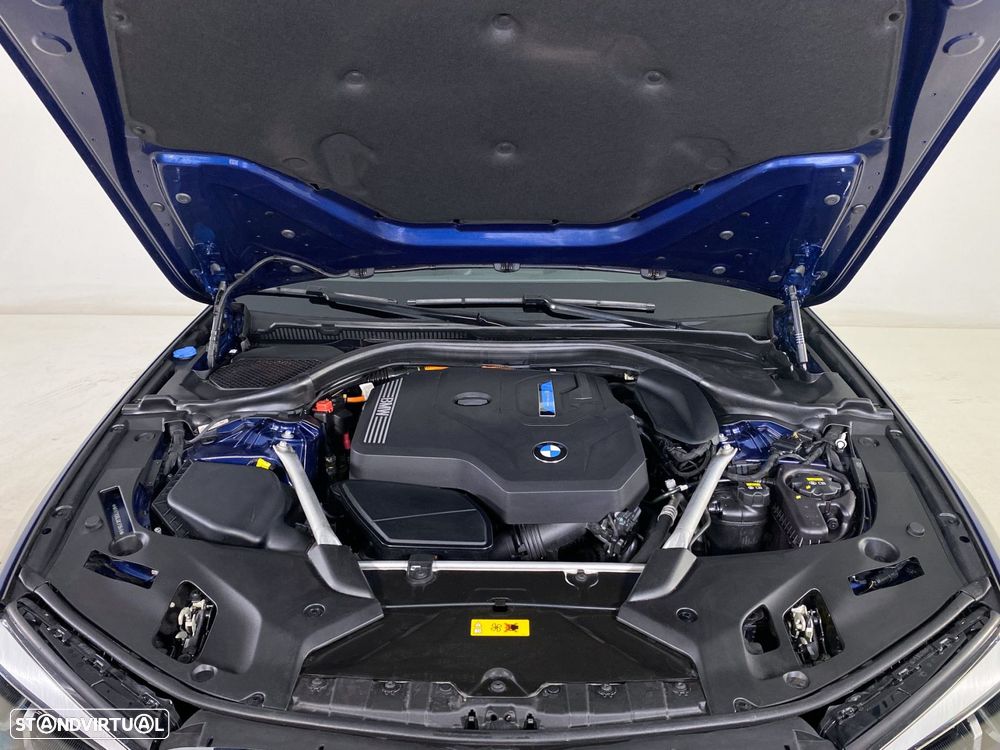 BMW 520 e Pack M - 27