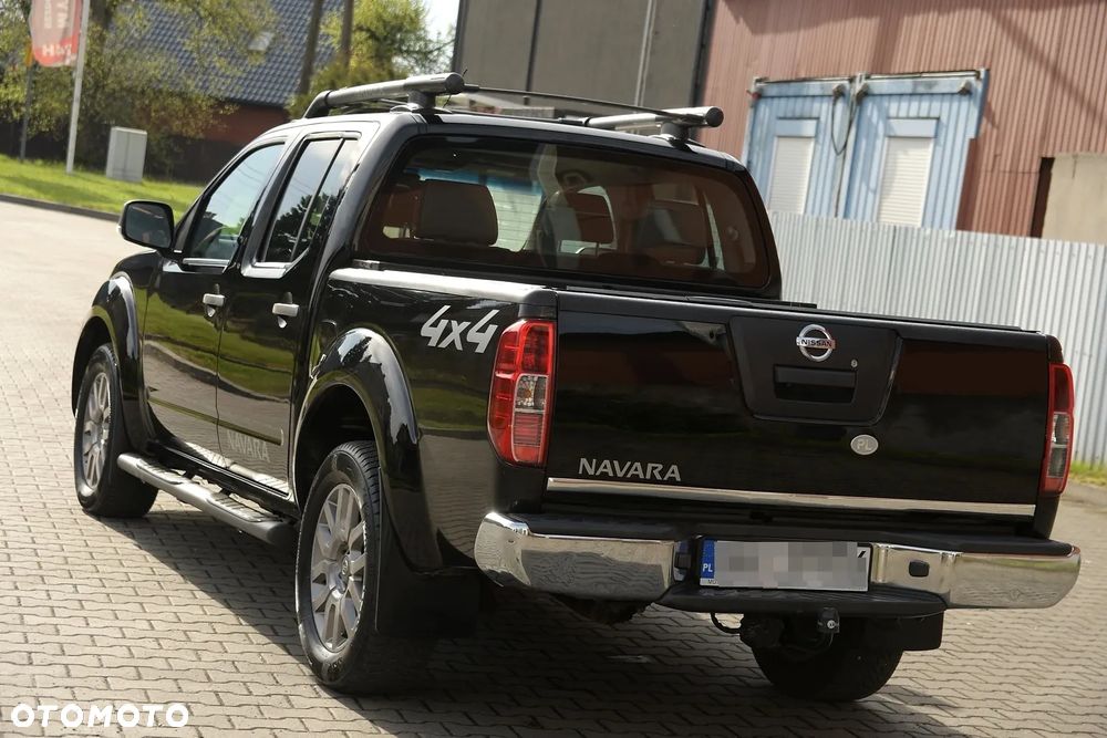 Nissan Navara 3.0 D V6 Platinum Long EU5 - 7