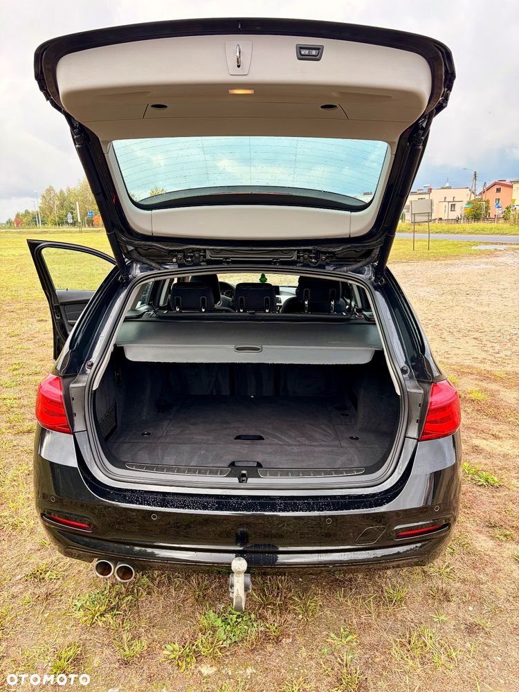 BMW Seria 3 320d Touring xDrive Advantage - 14