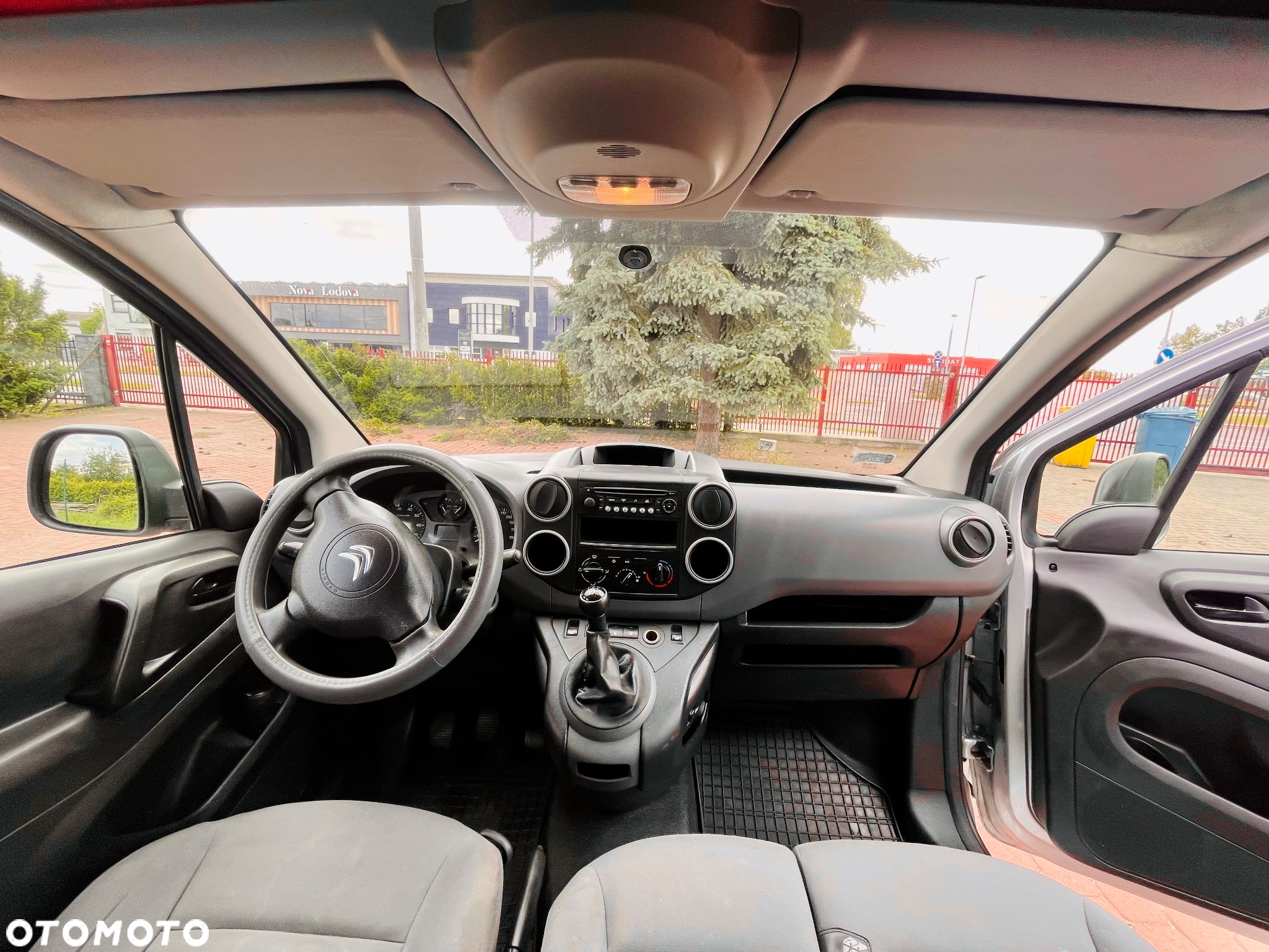 Citroën Berlingo 1.6 HDi Attraction - 11