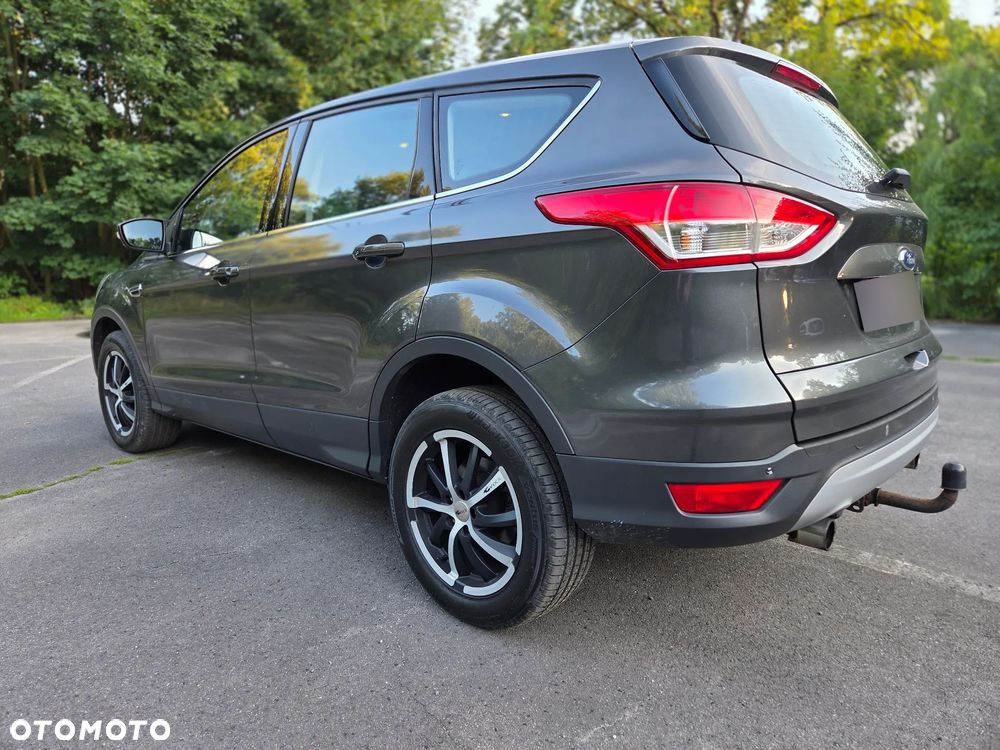 Ford Kuga - 1