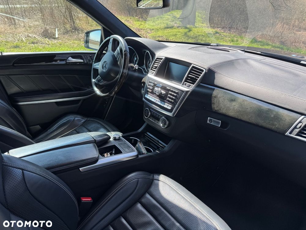 Mercedes-Benz GL - 9