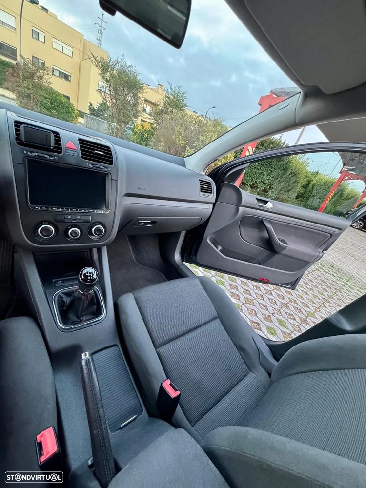 VW Golf 1.4 FSi Confortline - 4