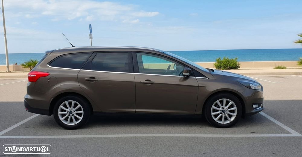 Ford Focus - 13