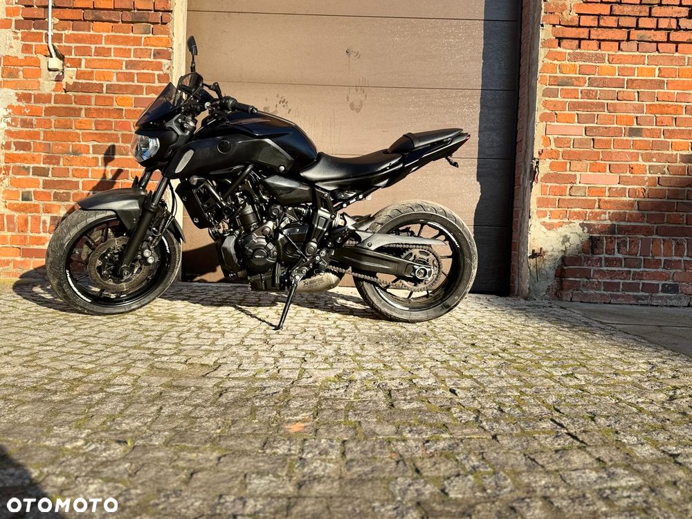Yamaha MT - 16