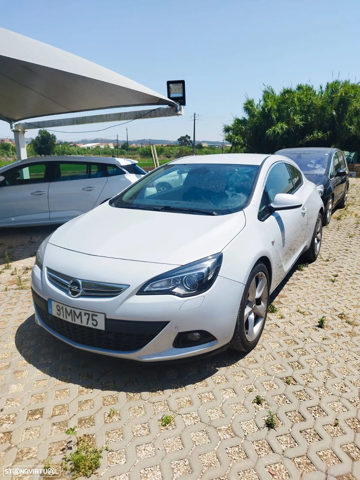 Opel Astra GTC 2.0 CDTi S/S - 1