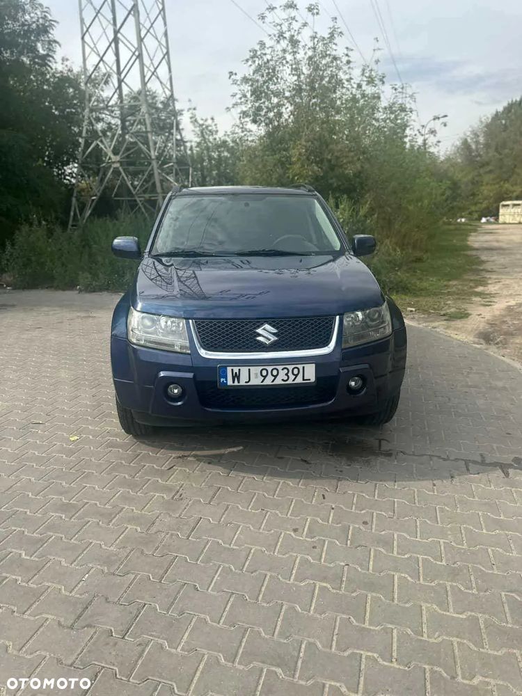 Suzuki Grand Vitara 2.0 - 19