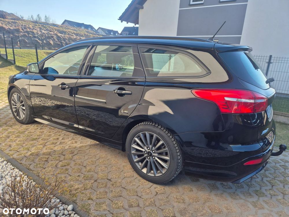 Ford Focus 1.5 EcoBlue Start-Stopp-System ST-LINE - 12