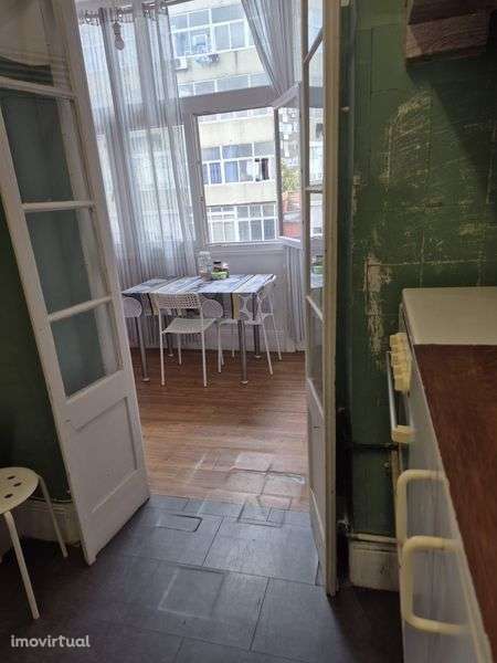 T1+1 mobilado para arrendar - Grande imagem: 2/10