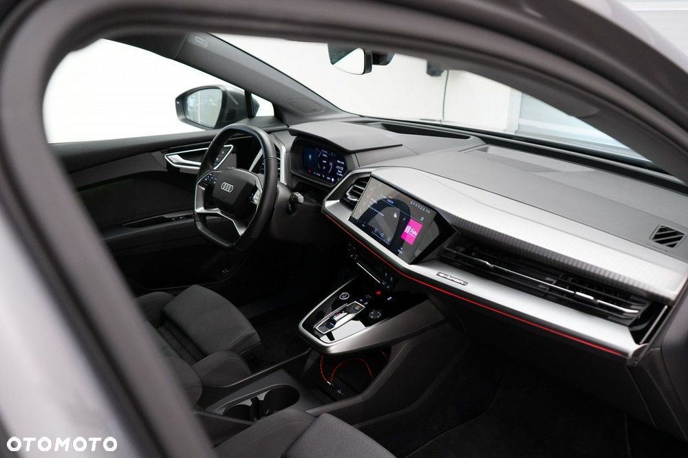 Audi Q4 e-tron - 8