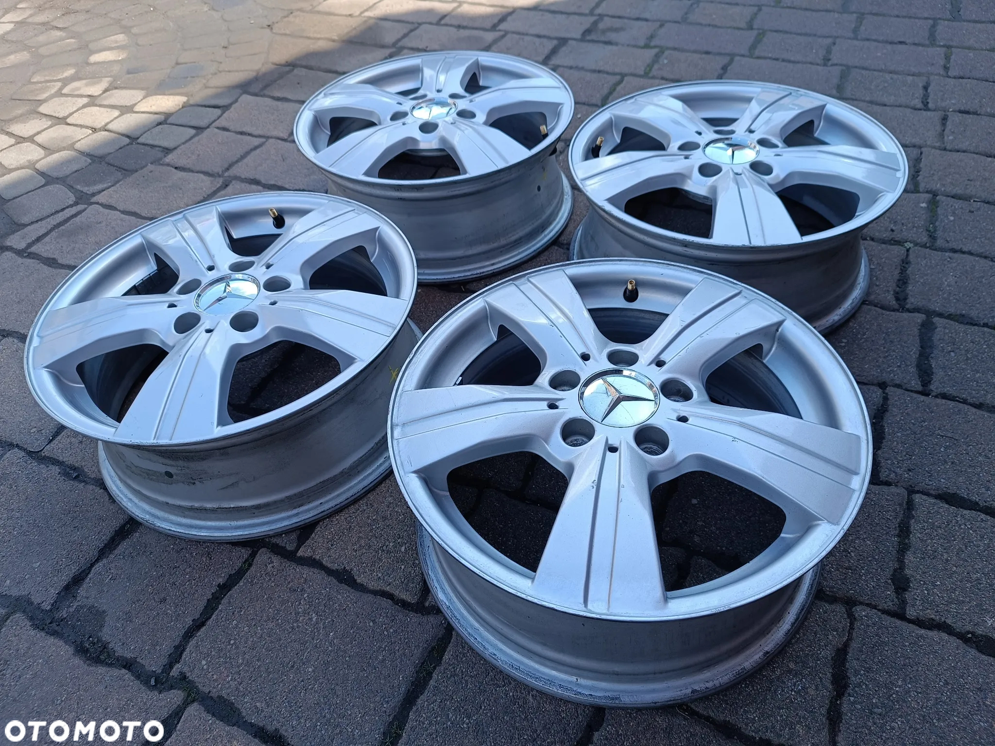 Komplet 4 sztuki - Alufelgi 16" felgi aluminiowe MERCEDES A B C klasa W169 W245 W203 a169 401 22 02 - 2
