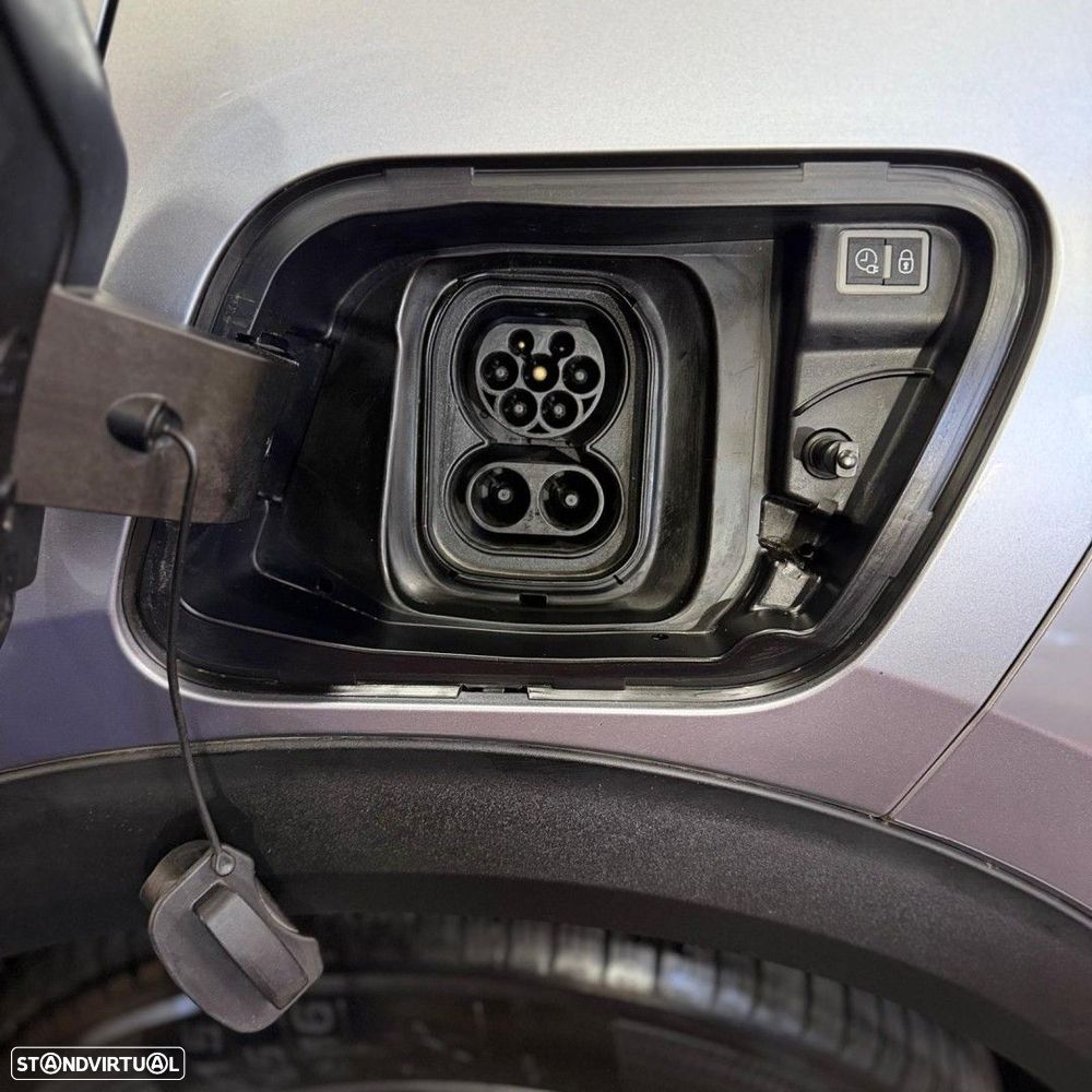 Peugeot e-2008 50 kWh Active - 15