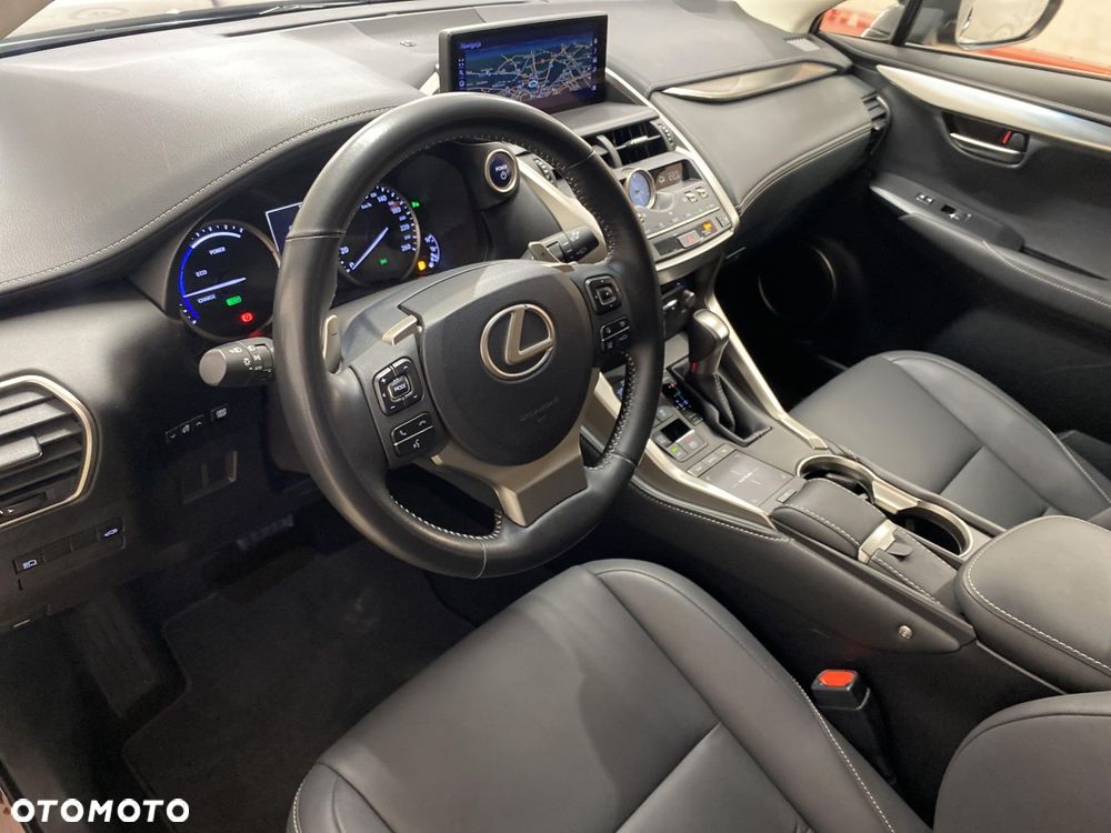 Lexus NX 300h Elegance AWD - 10