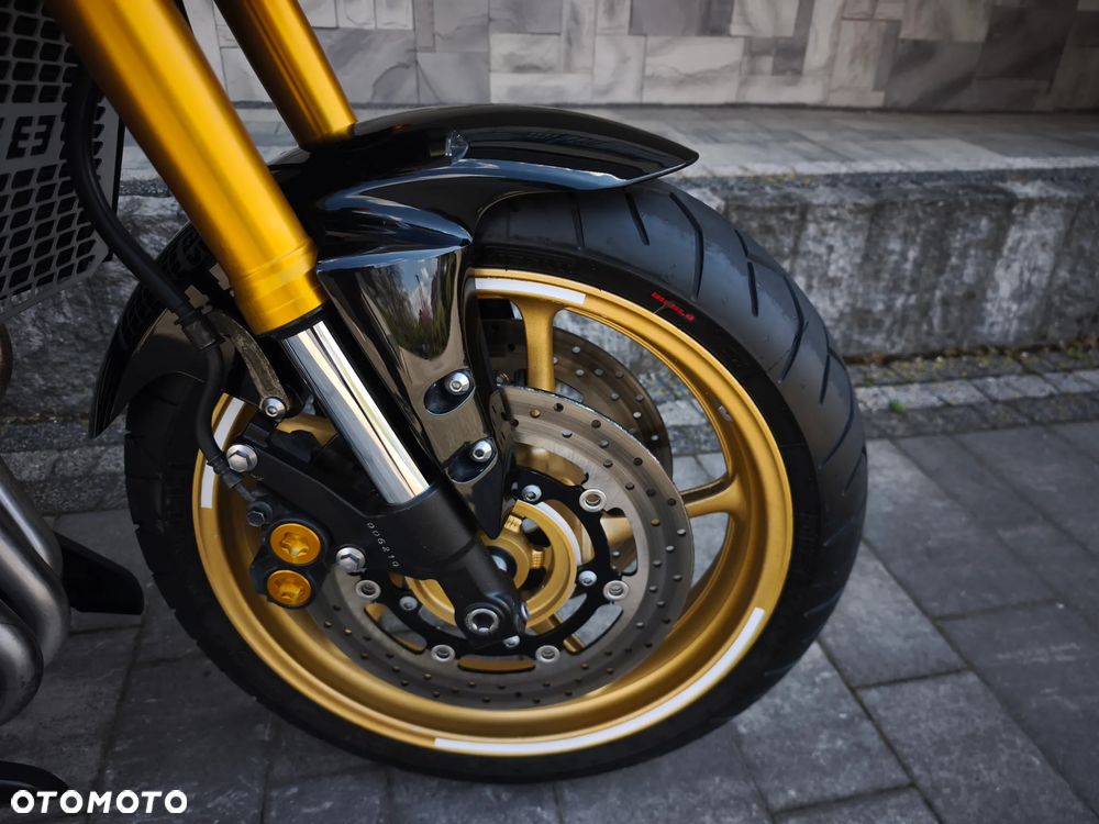 Yamaha FZ8 - 9