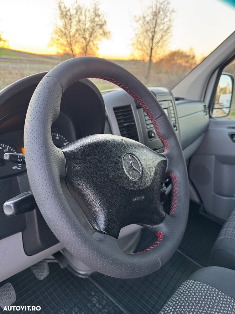 Mercedes-Benz Sprinter - 17