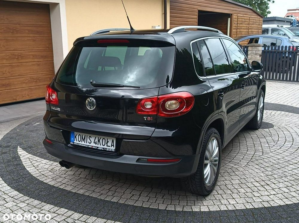 Volkswagen Tiguan - 6