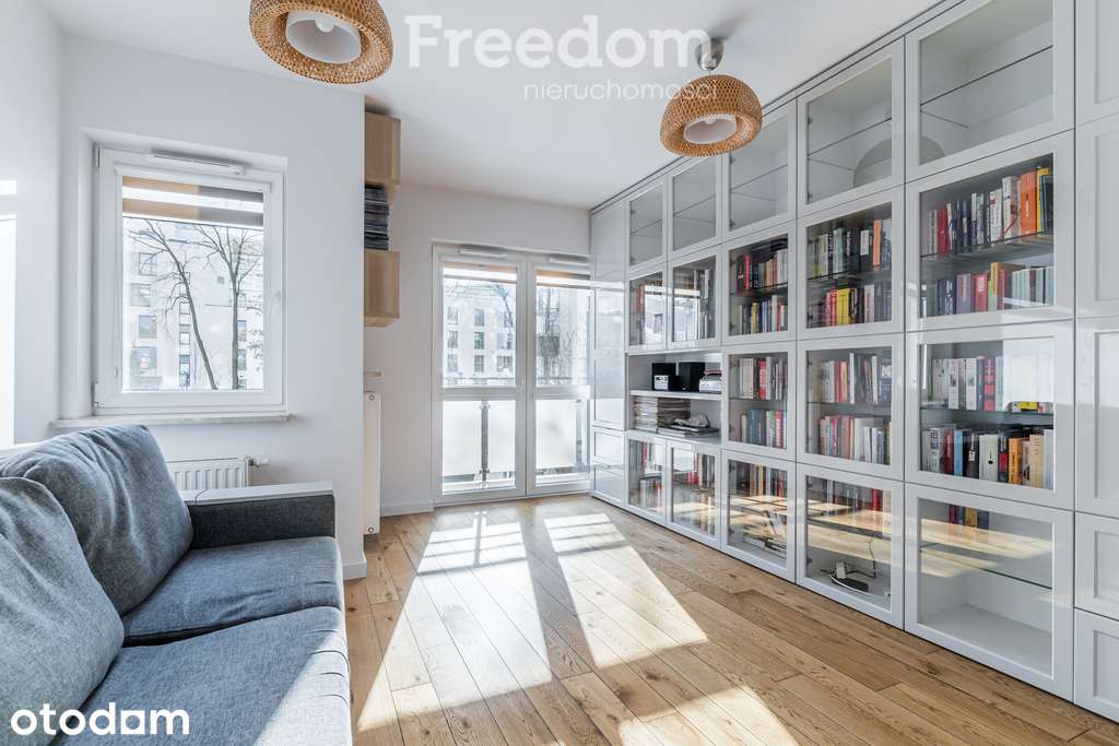 Słoneczna kawalerka z balkonem – Bielany