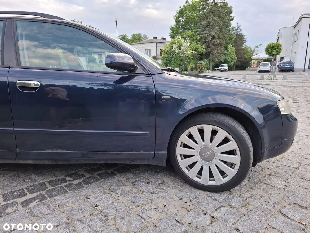 Audi A4 Avant 2.4 - 10
