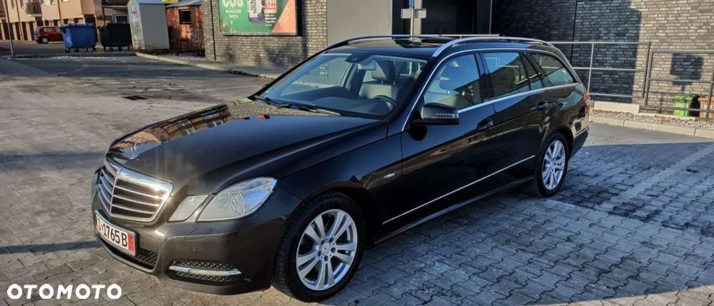 Mercedes-Benz Klasa E 250 CDI DPF BlueEFFICIENCY 7G-TRONIC Elegance - 1