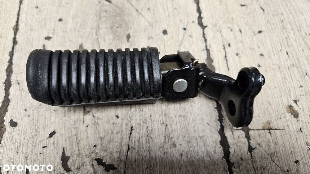 Podnóżek kierowcy prawy set Yamaha XJ550 - 2