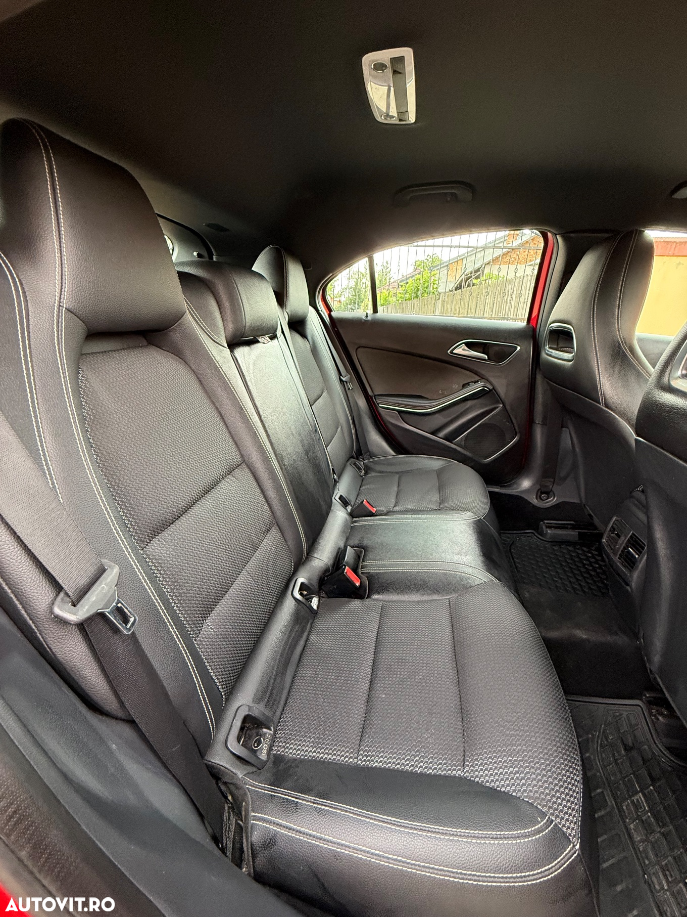 Mercedes-Benz A 180 7G-DCT AMG Line - 11