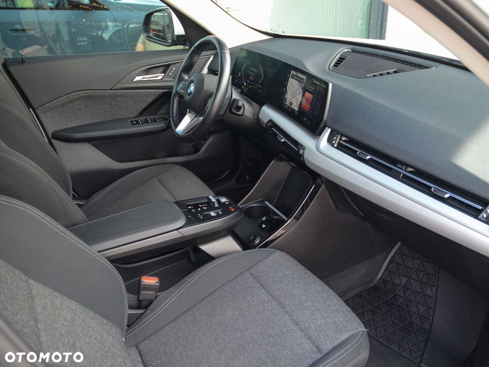 BMW X1 sDrive18i - 31