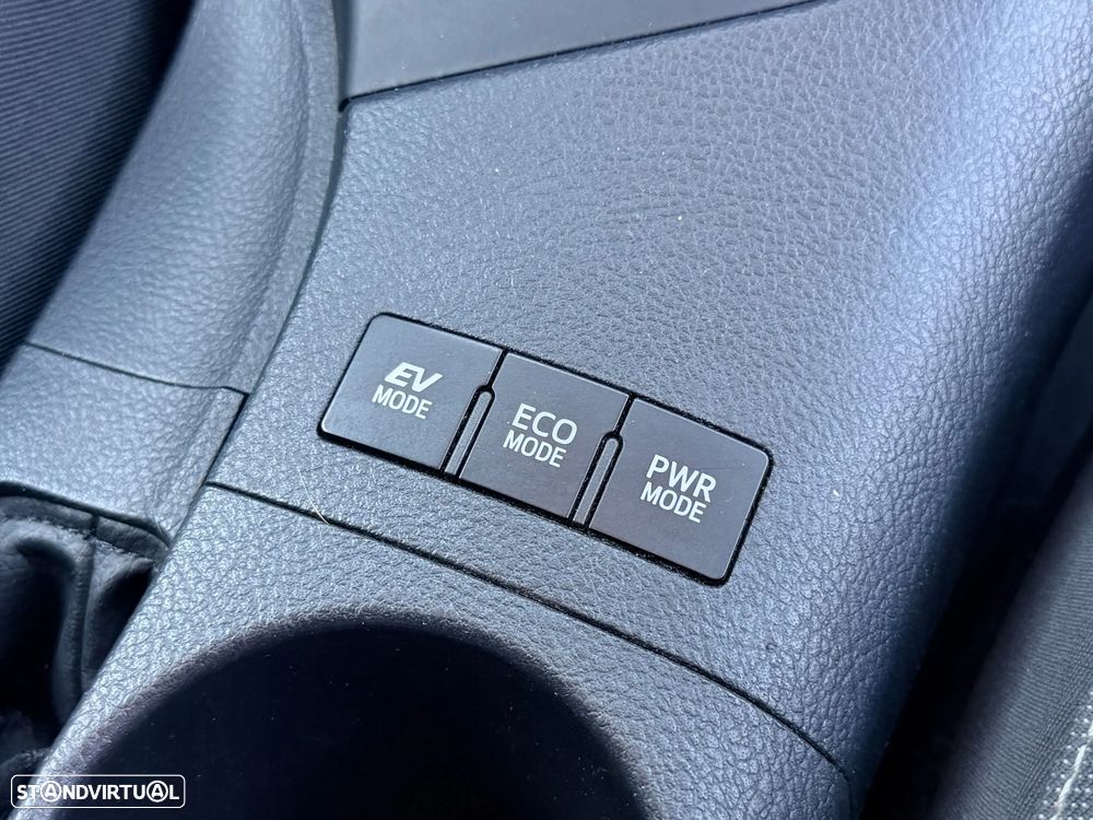 Toyota Auris Touring Sports 1.8 HSD Sport+Navi - 16