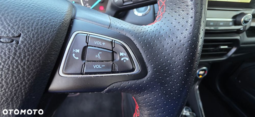 Ford EcoSport 1.0 EcoBoost ST-LINE - 36