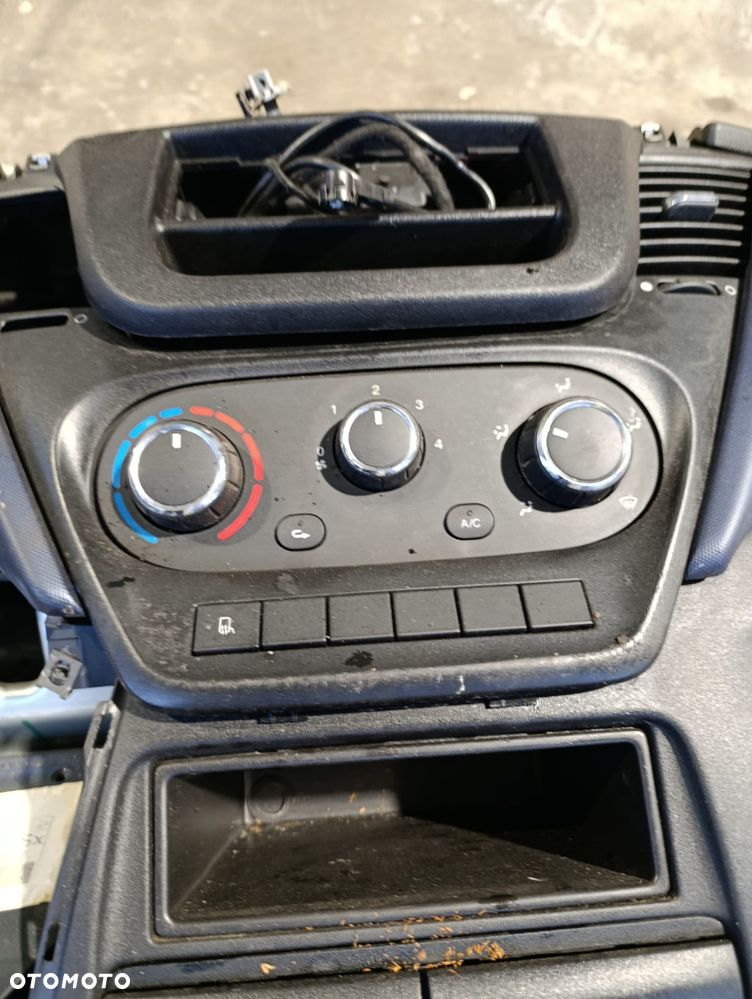 DESKA ROZDZIELCZA KOKPIT KLIMATYZACJA IVECO DAILY EURO 6 14- - 5