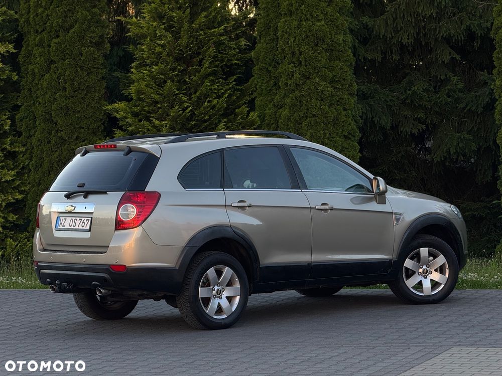 Chevrolet Captiva 2.4 2WD 7 Sitzer LS - 21