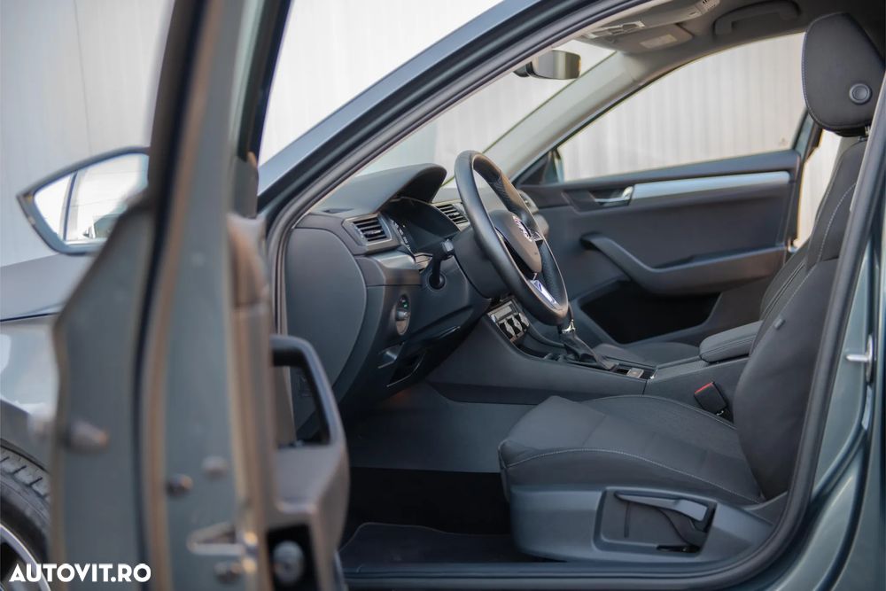 Skoda Superb 2.0 TDI 4X4 DSG Ambition - 8