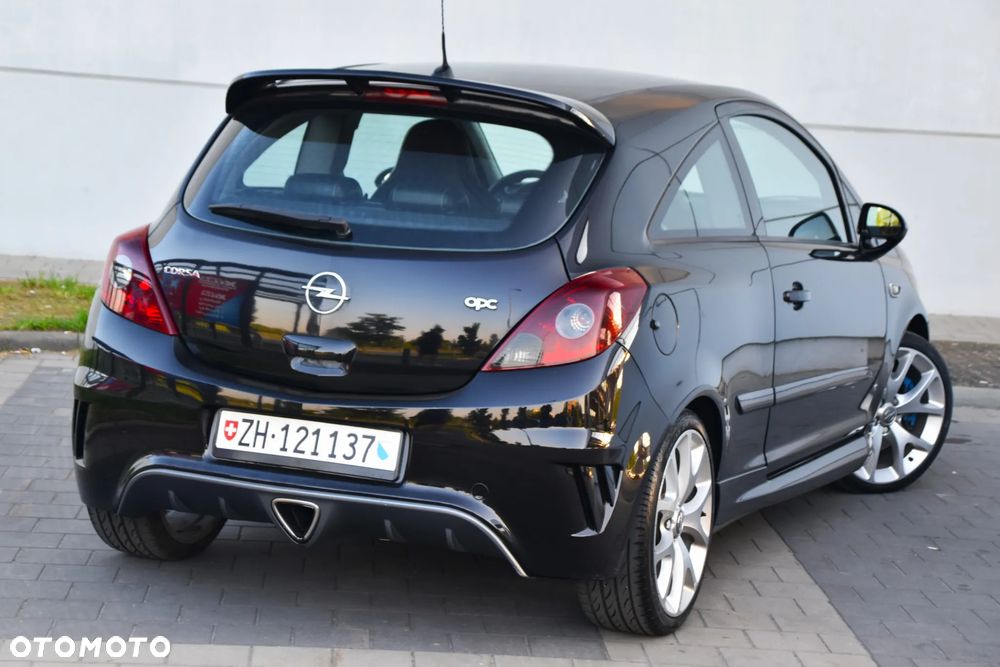 Opel Corsa 1.6 Turbo OPC - 4
