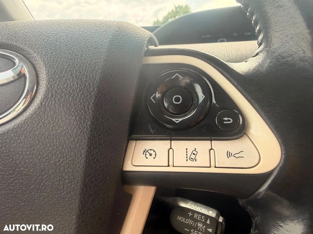 Toyota Prius - 27