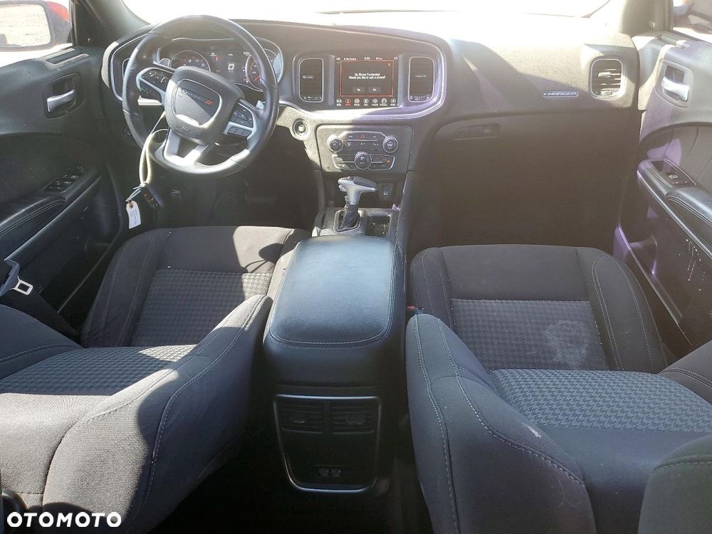Dodge Charger 5.7 R/T - 10