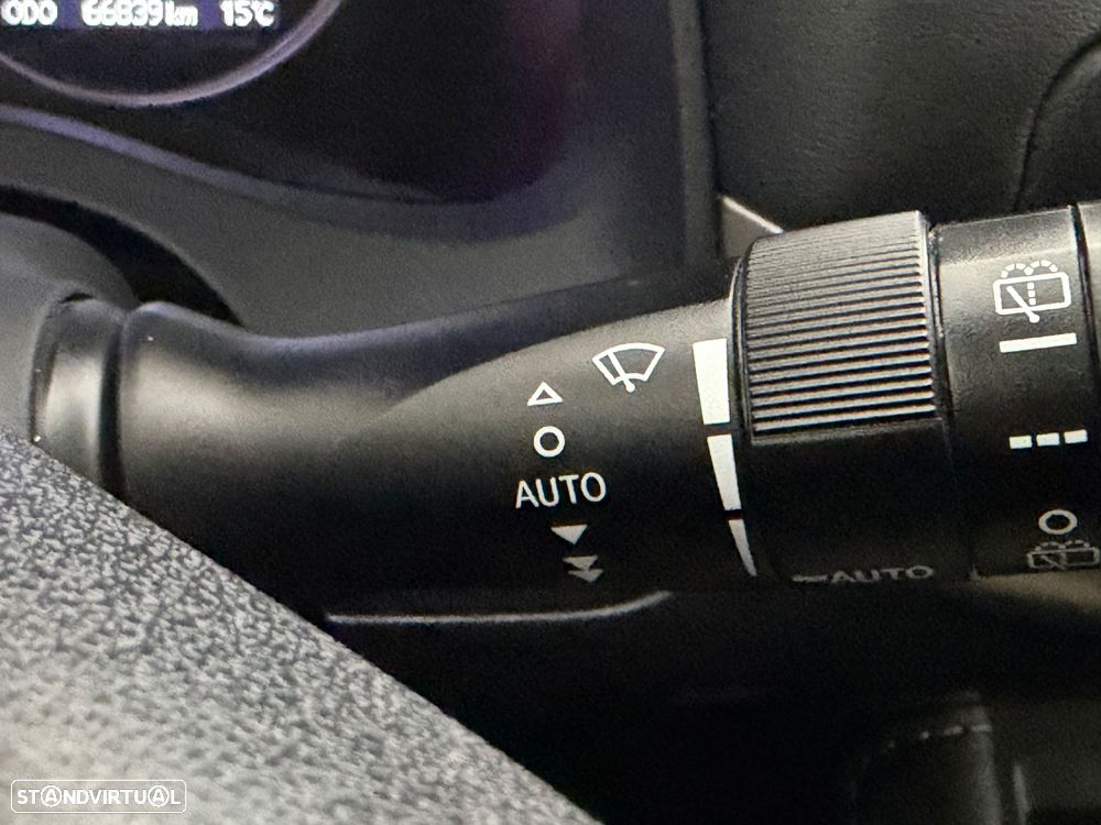 Lexus CT 200h Urban Edition - 24