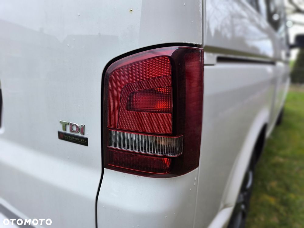 Volkswagen Multivan - 23