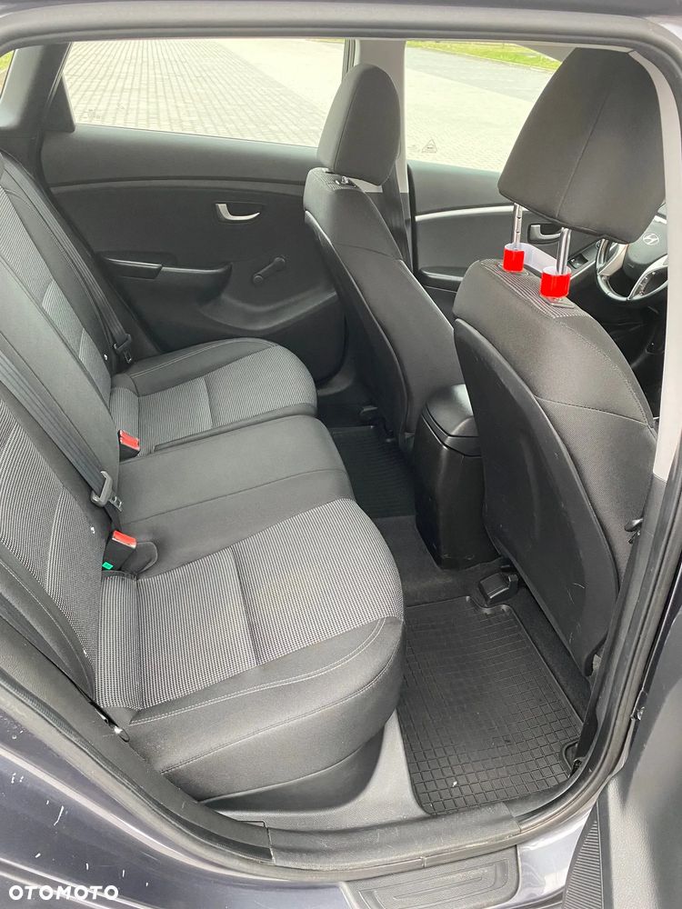 Hyundai i30 1.6 GDI Classic - 10