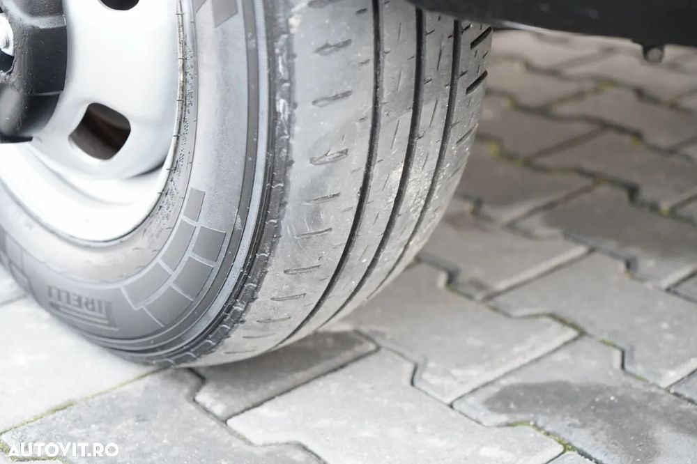 Iveco DAILY 35-160 / 4.3 M CONTAINER / DHOLLANDIA LIFT / TWIN / MASĂ NETĂ: 3500 KG - 13