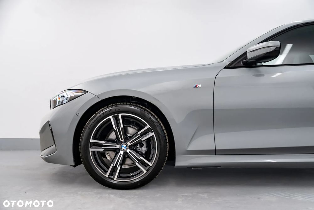 2026 BMW Seria 3 318i M Sport, photograph 7